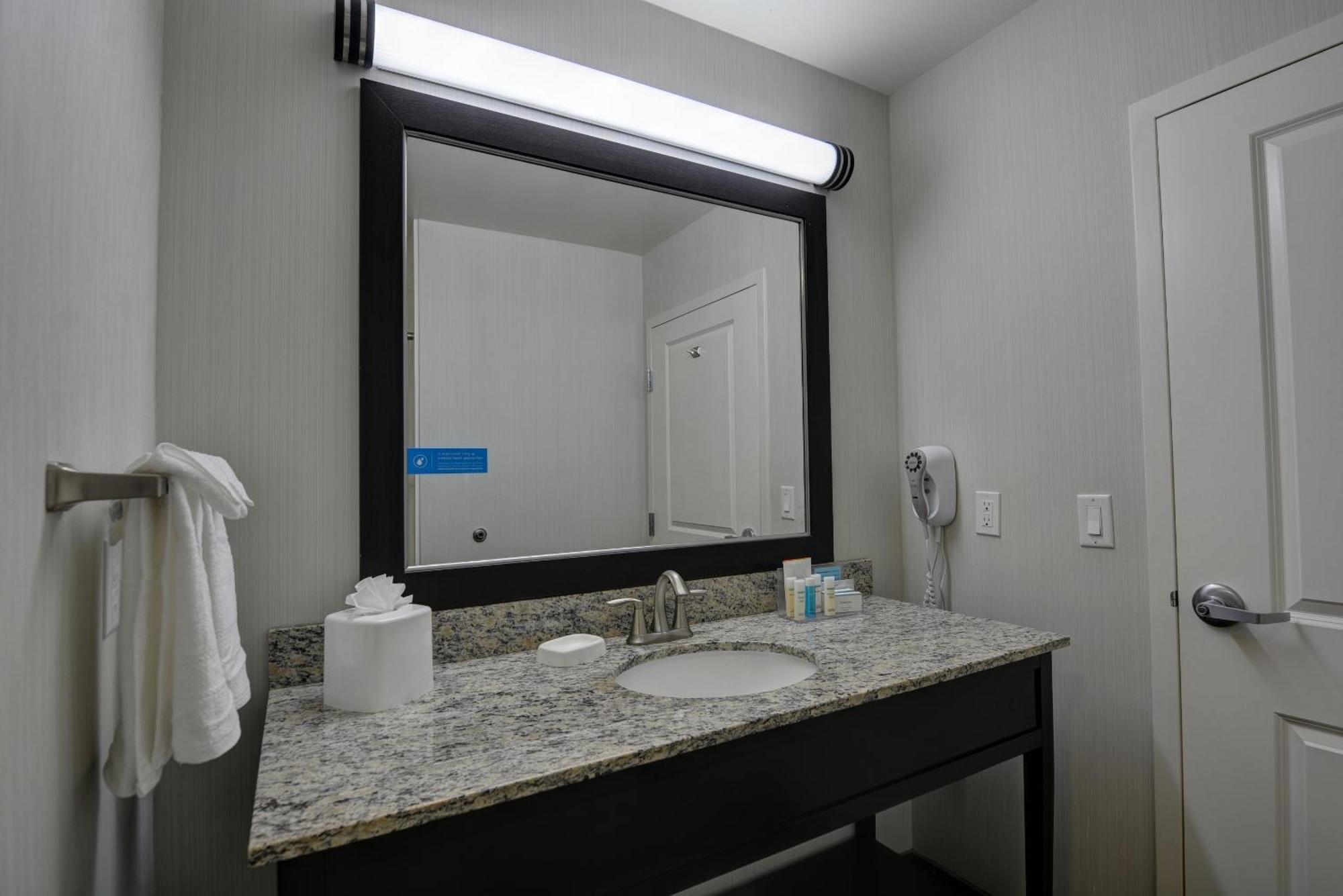 Hampton Inn & Suites Denver Airport / Gateway Park Aurora Exterior foto
